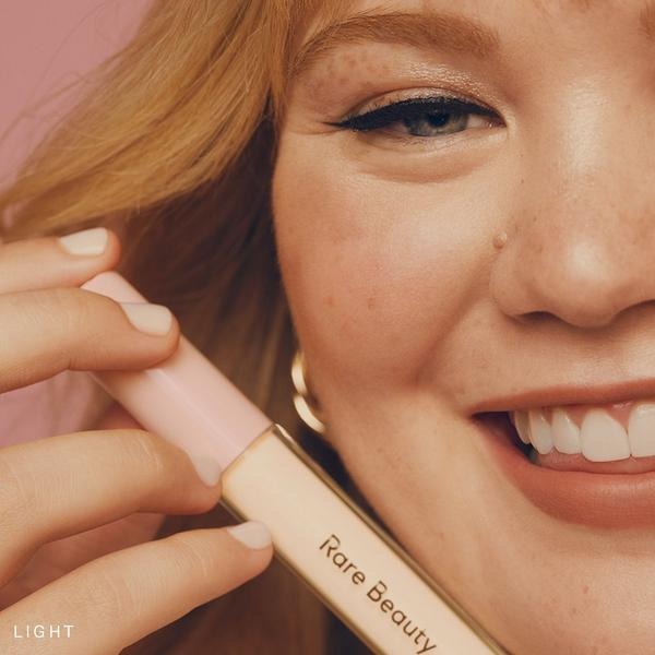 Rare Beauty Positive Light Under Eye Brightener Medium (O.13 oz)